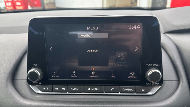 Nissan Qashqai 1.3 DiG-T MH Acenta Premium 5dr Petrol Hatchback